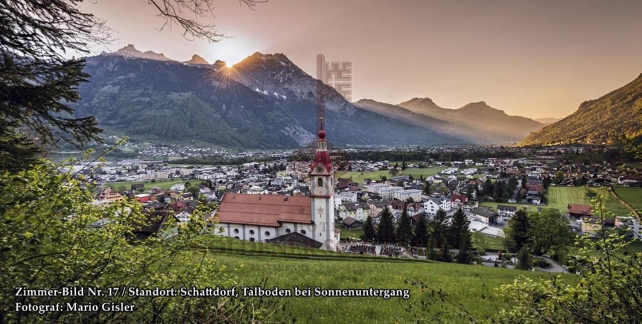 Hotel Restaurant Goldener Schluessel Altdorf Exterior photo