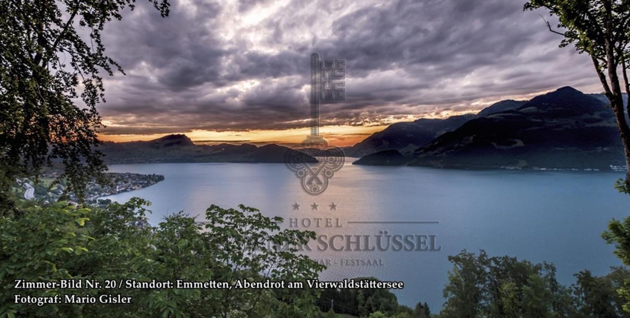 Hotel Restaurant Goldener Schluessel Altdorf Exterior photo